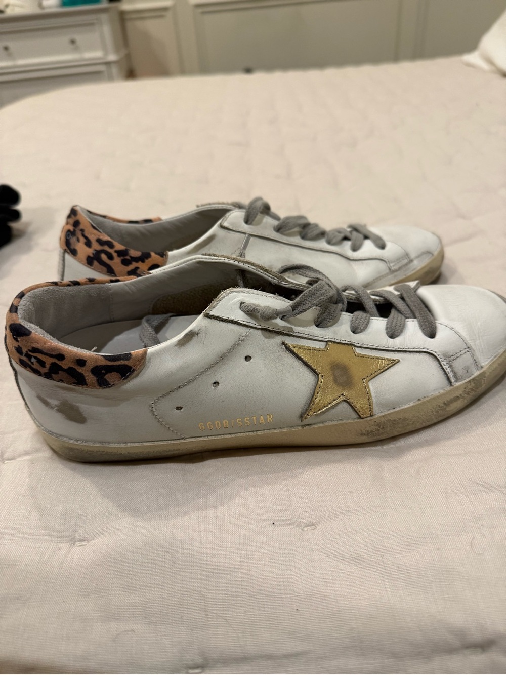 Golden Goose White Leather Sneakers with Gold Star and Pink Leopard Heel - Picture 2 of 6
